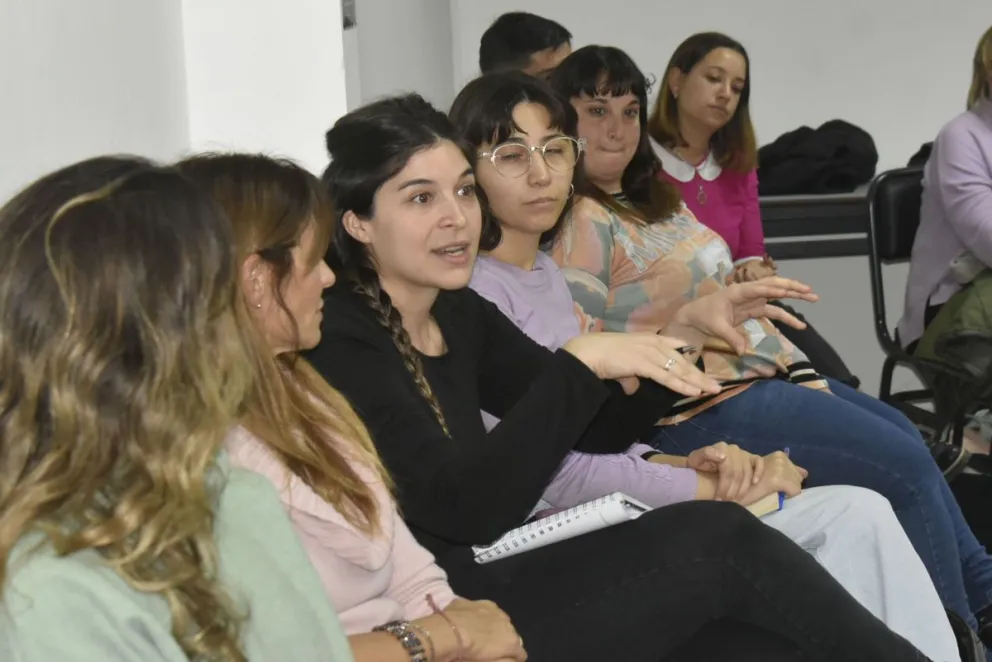 La ESI en primer plano, contra todos los prejuicios, avanza su planificación para las secundarias viedmenses