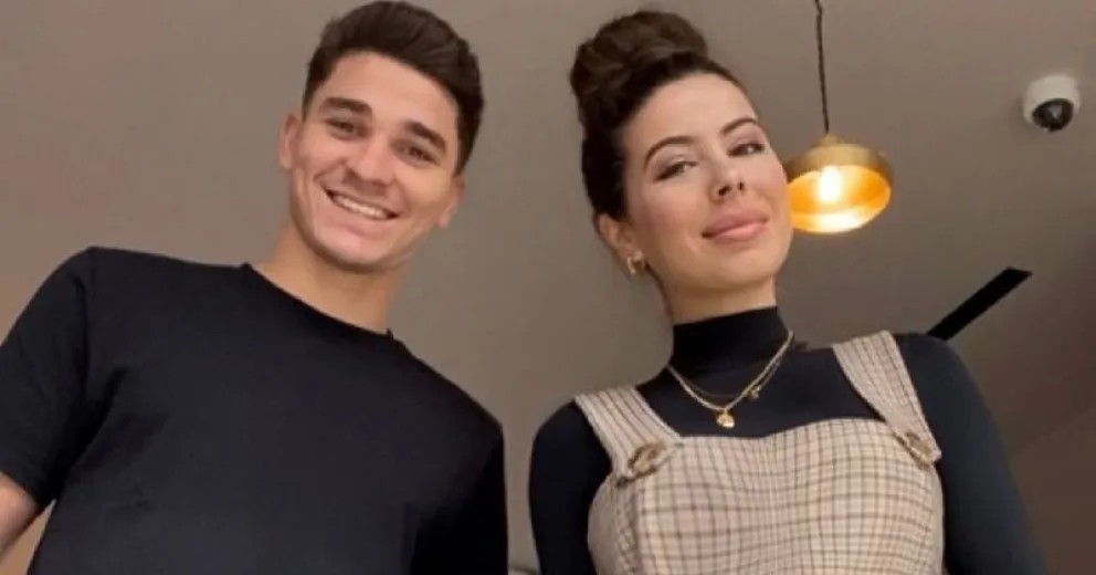 El misterio detrás de la profesora de Inglés de Julián Álvarez