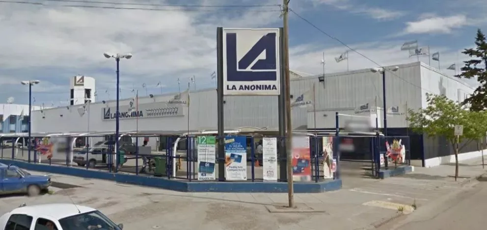 En Viedma, La Anónima tiene sucursales en Rivadavia 450 y Álvaro Barros 1408