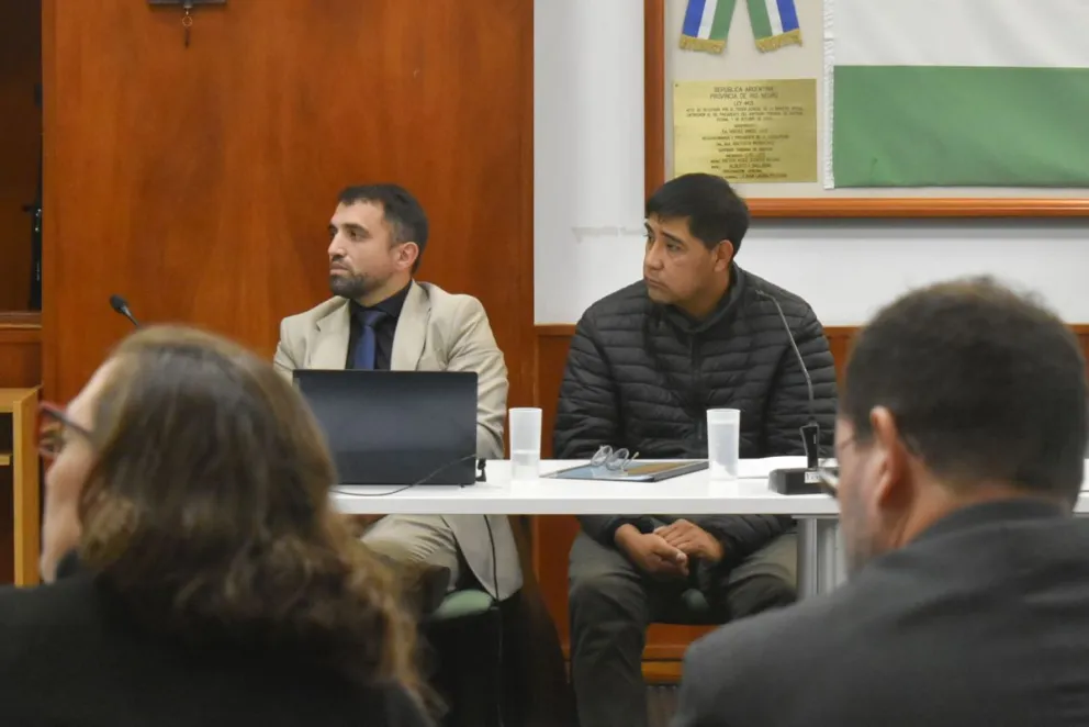 Damián Torres y el imputado Isaías Barrera. Fotos Vanesa Schwemmler / NoticiasNet. 