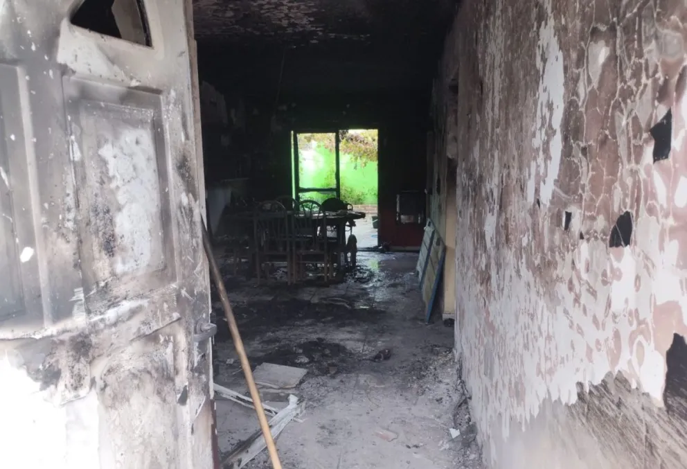 Incendio en el barrio Amel: “Son rastreros con problemas de adicciones que los agarraron de punto”