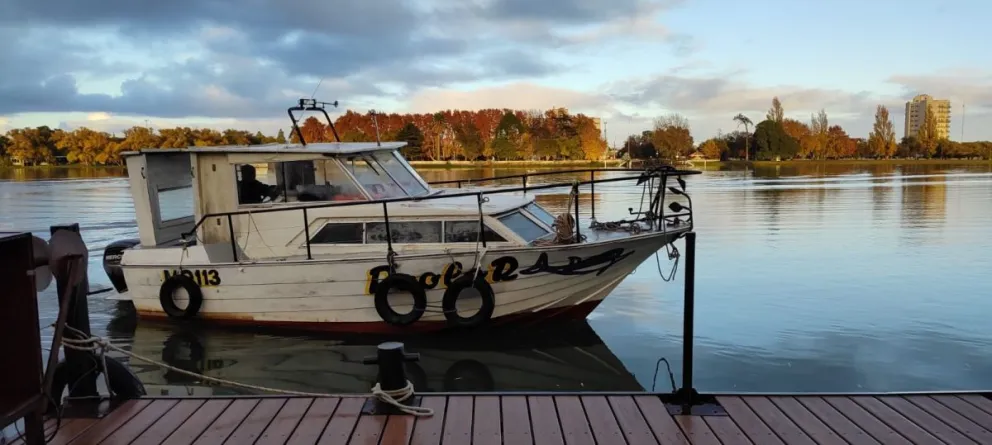 Luego de una semana de ausencia, este viernes 24 regresó el servicio de lancha Viedma-Patagones