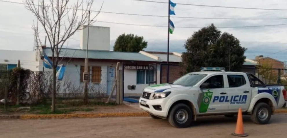 Heroico trabajo de tres policías de Viedma: un nene de 3 años nos respiraba y lograron reanimarlo 