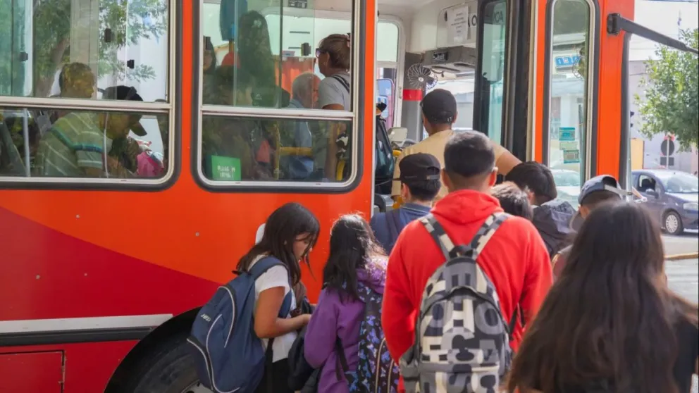 Continúa el apoyo económico al transporte en Río Negro