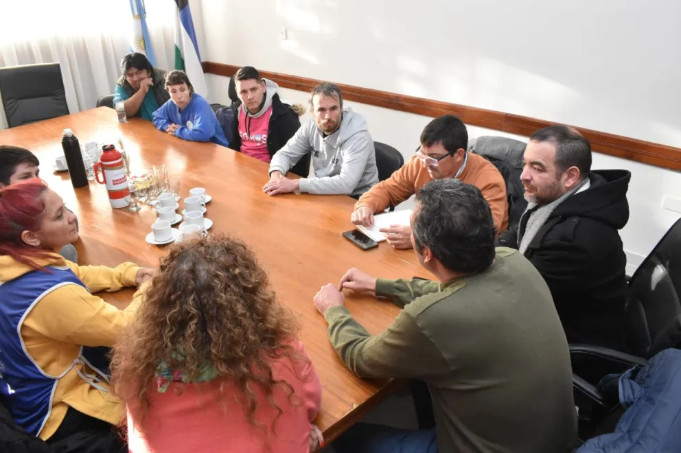 La provincia acompañará a familias vulnerables de manera directa a través de la tarjeta RN Presente