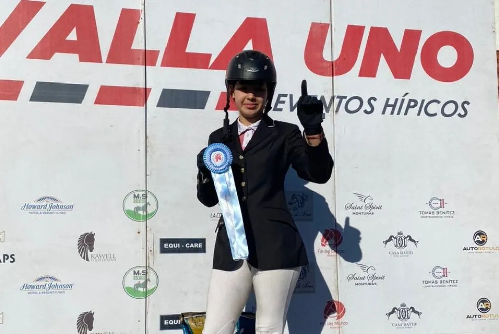 Dos jóvenes maragatas hicieron podio en el campeonato de equitación Valla Uno 