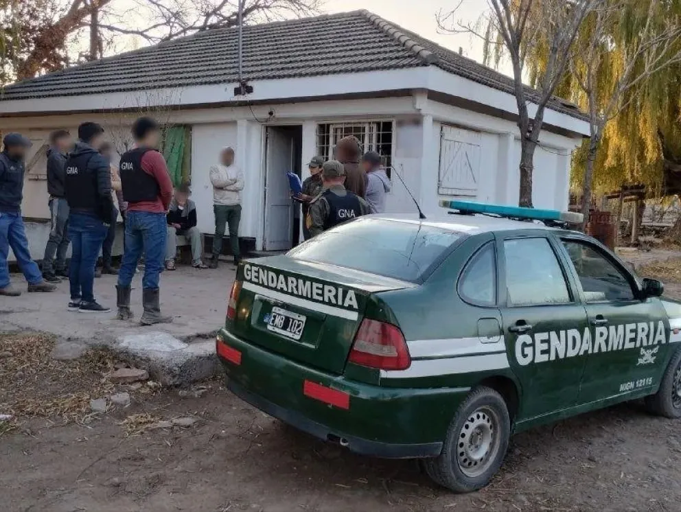 Gendarmería rescató a 13 víctimas de explotación laboral en la región