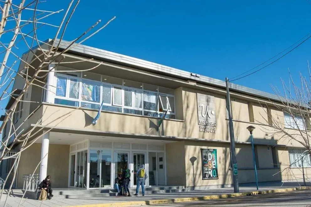 Oportunidad laboral: Ofrecen pasantías para estudiantes de la UNRN del Alto Valle