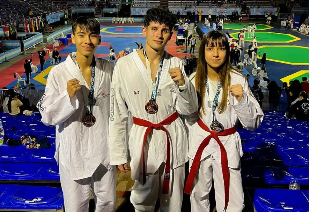 Podio para Mía Cader, Álvaro Lell y Andrés Senger en el Abierto de la República