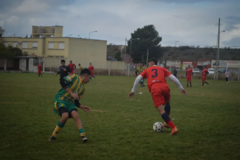 Se ponen al día: Boulevard recibe a Villa Congreso en el pendiente de la fecha tres