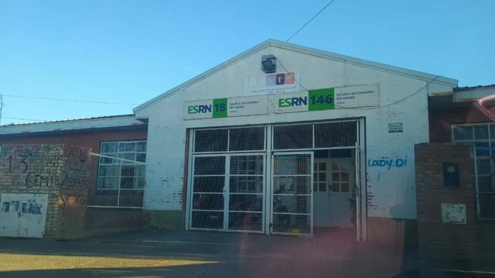 Escándalo en la Escuela 146: autoridades escolares están enojadas porque se difundió el caso de un adolescente descontrolado