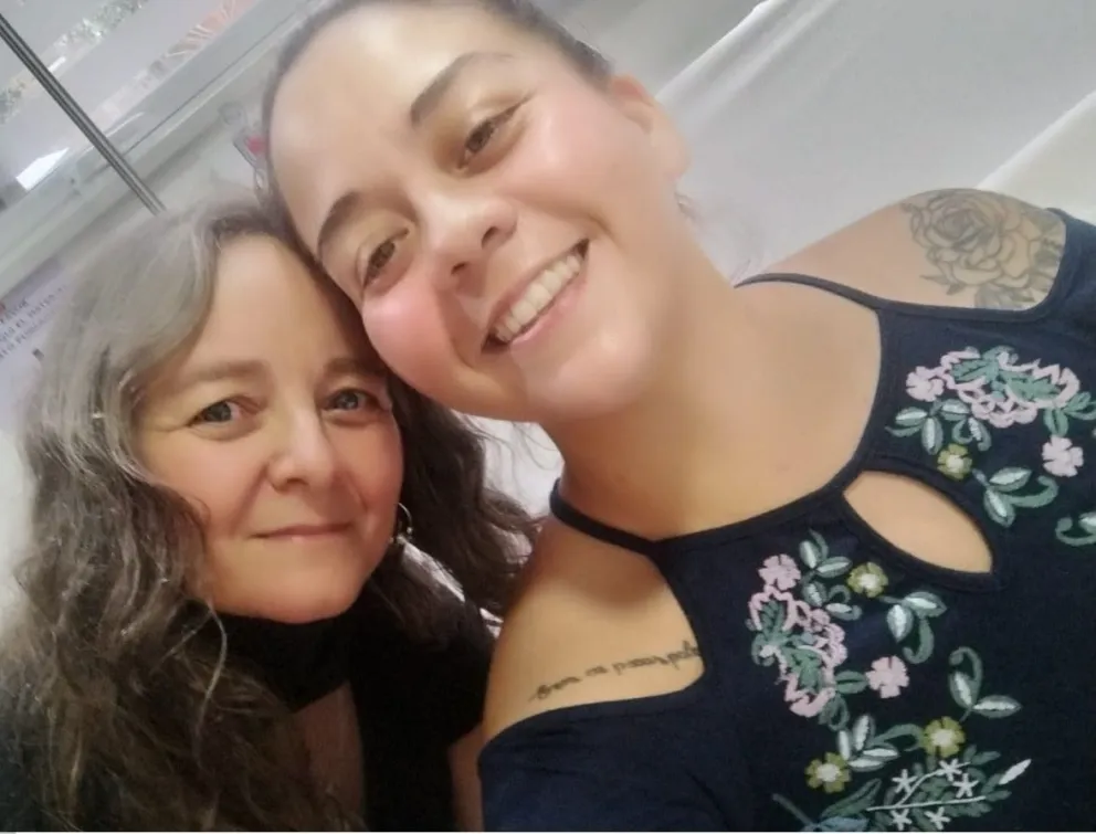Una historia emocionante: su madre se convirtió en la donante de riñón de su hija y ahora podrá vivir una vida plena