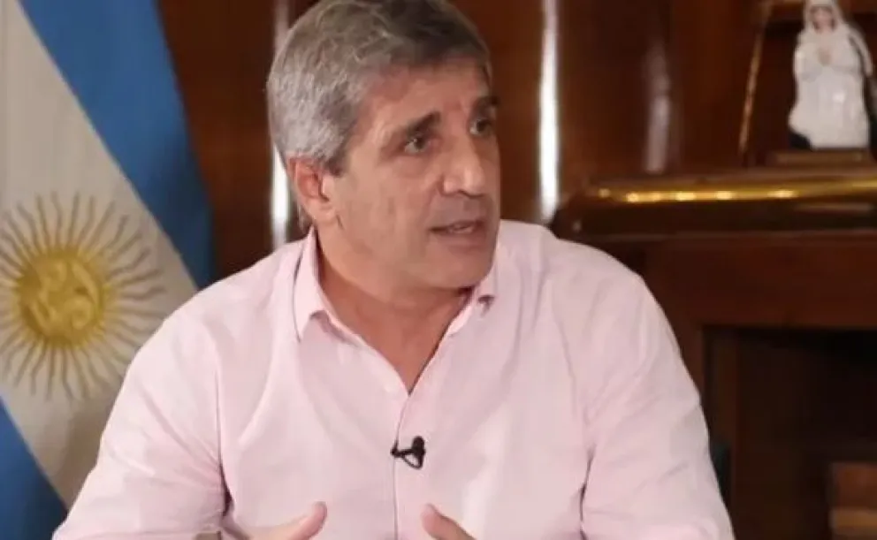 Si se aprueba la Ley Bases, Caputo prometió una inflación por debajo del 5% en mayo y bajar el impuesto PAIS 