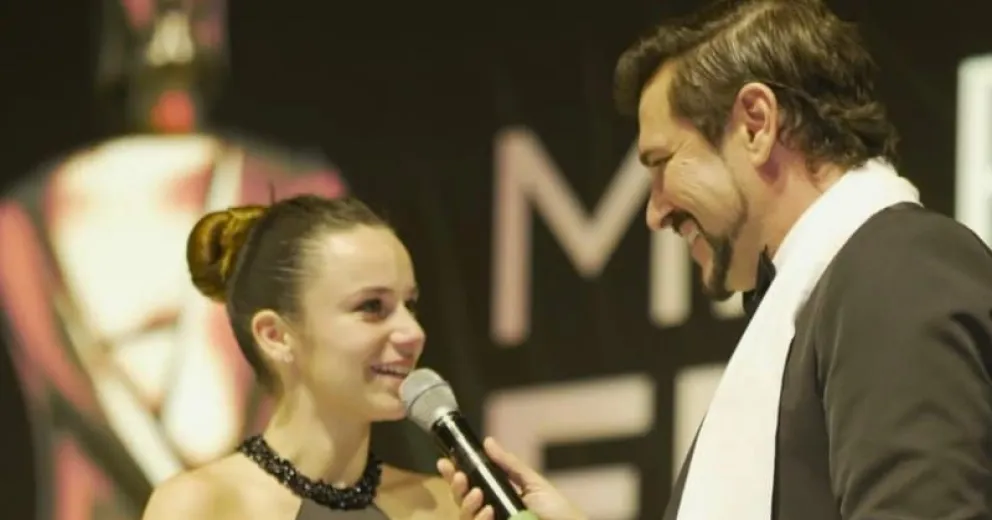 Se filtró la foto de Matías Alé junto a su pareja en la cama