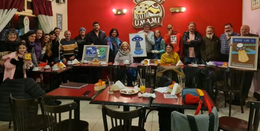 La Cámara de Comercio agasaja al Café UFO Viedma en su primer aniversario