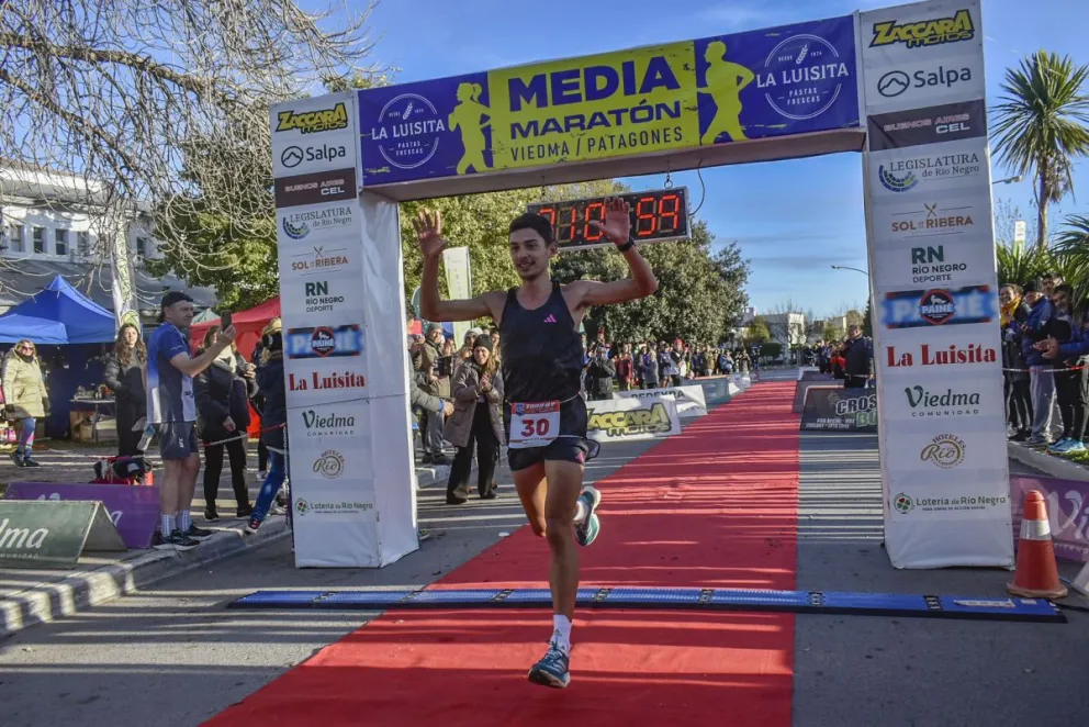 Silvia González Victorica y Juan Ignacio Erario los dueños de la Media Maratón Viedma -Patagones