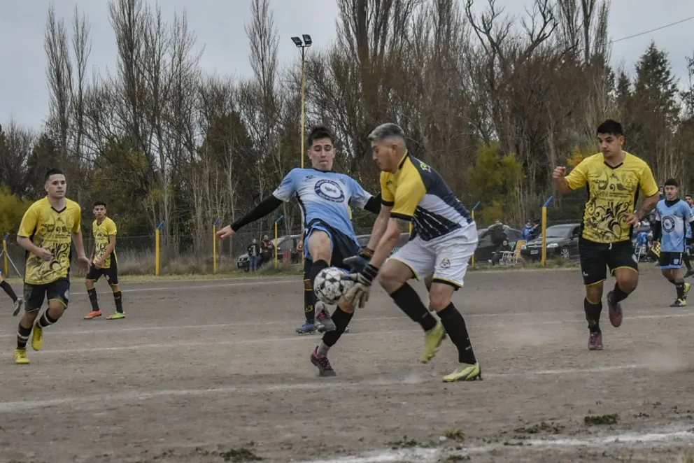 Jorge - Fátima uno de los encuentros que abrirán la fecha.