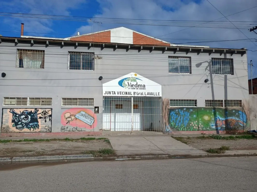 "El baño no tiene ni inodoro": buscan una renovación en la Junta Vecinal del Lavalle