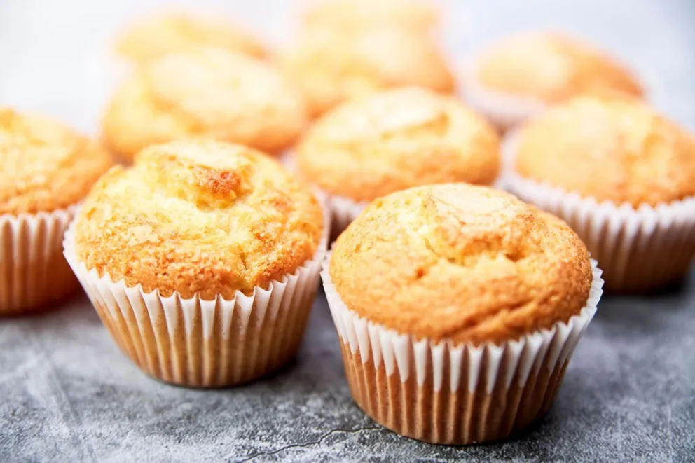 Paso a paso para hacer cupcakes de vainilla rellenos de dulce de leche