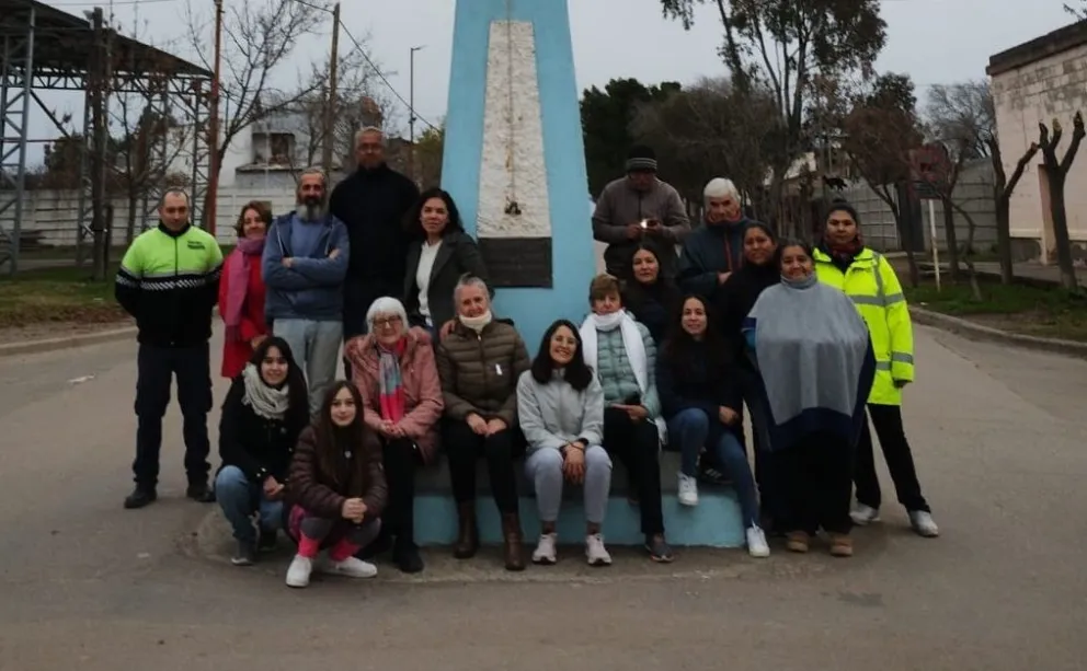 En el Día de la Bandera, Pradere defiende con uñas y dientes a un símbolo del pueblo
