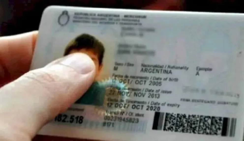 Le robaron la identidad a un menor en Ferri: figura como si hubiese salido del país