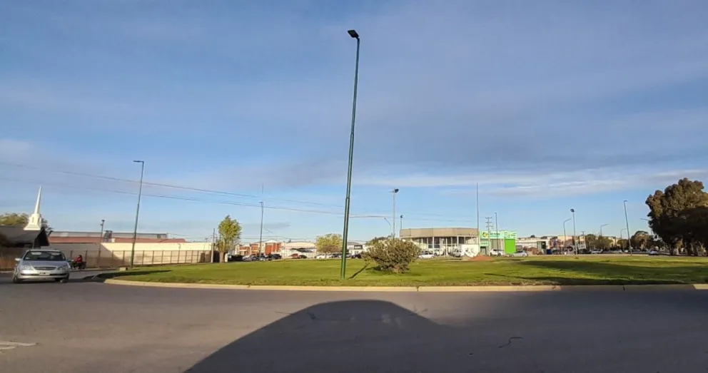 Falleció el anciano que sufrió un siniestro vial en la rotonda Islas Malvinas