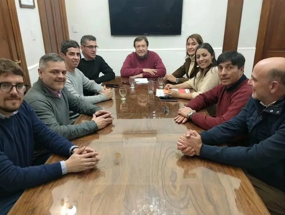  Radicales se reunieron con Alberto Weretilneck: el motivo del encuentro 