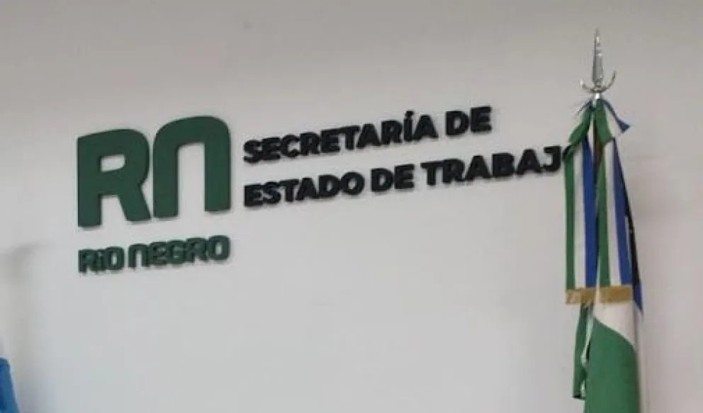 Detectan irregularidades y Trabajo formaliza multas comerciales