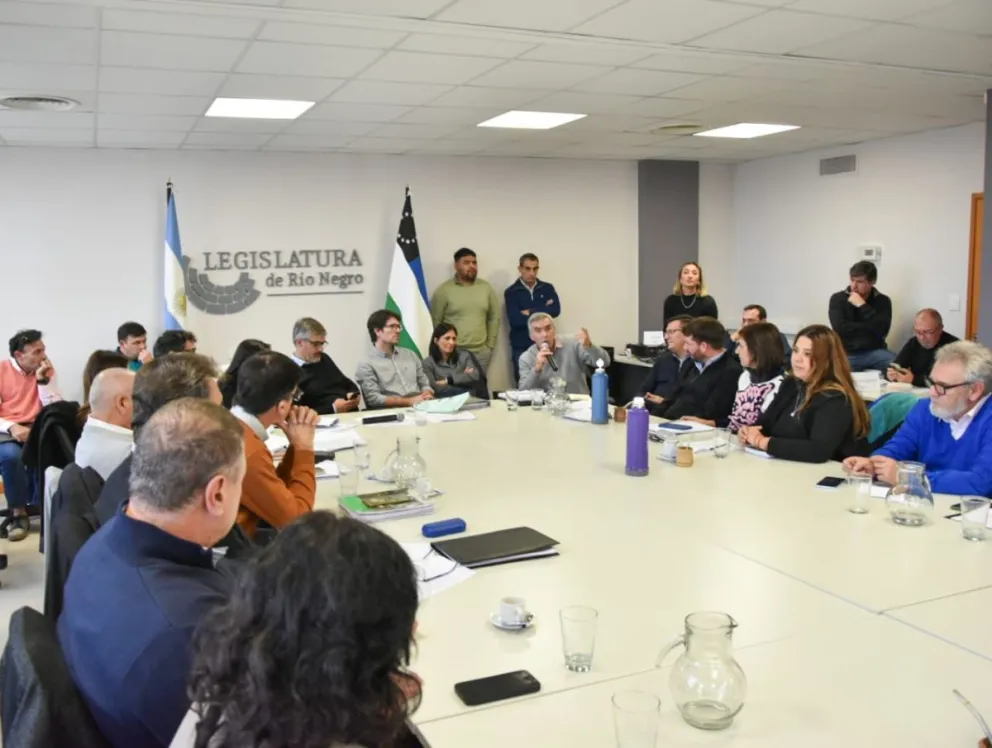 Concesiones hidrocarburíferas: “Queremos garantizar las inversiones y el trabajo”