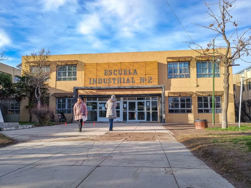El hecho se registró en el inicio de semana y movilizó a la comunidad educativa. 