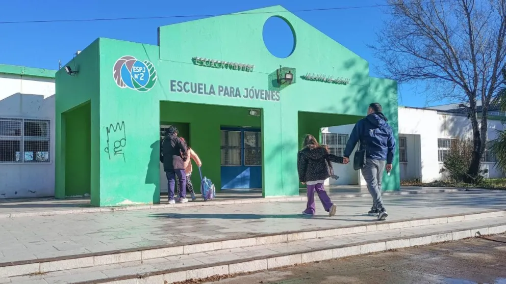 El paro de los docentes no se hizo sentir en Viedma