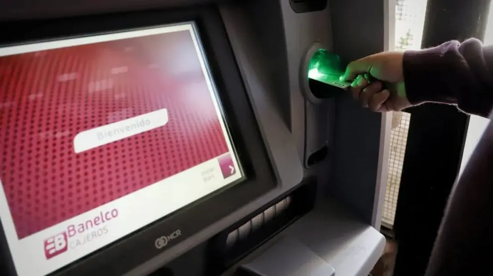 La incógnita radica en los cajeros automáticos. Foto archivo.