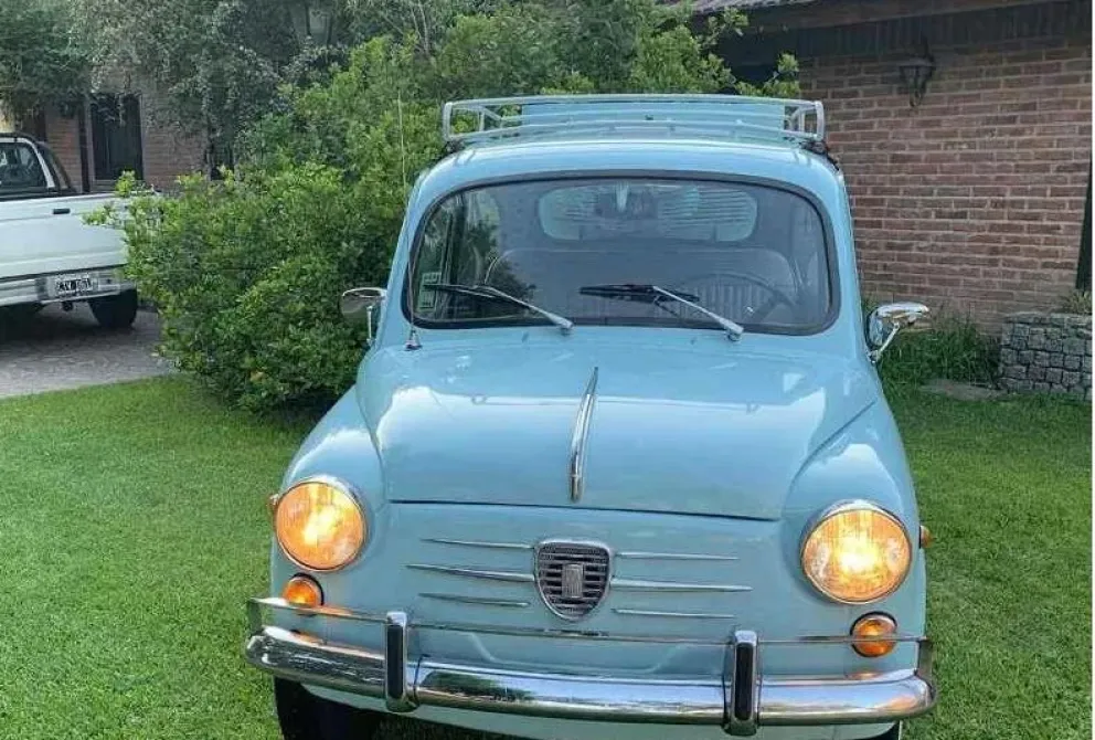 Condenan a un restaurador por demorar la entrega de un auto de colección