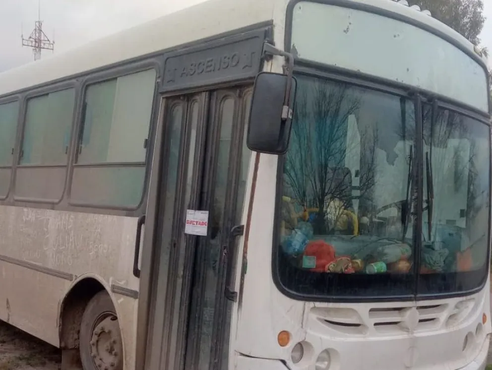 Por razones de seguridad, Río Negro secuestró otro colectivo trucho