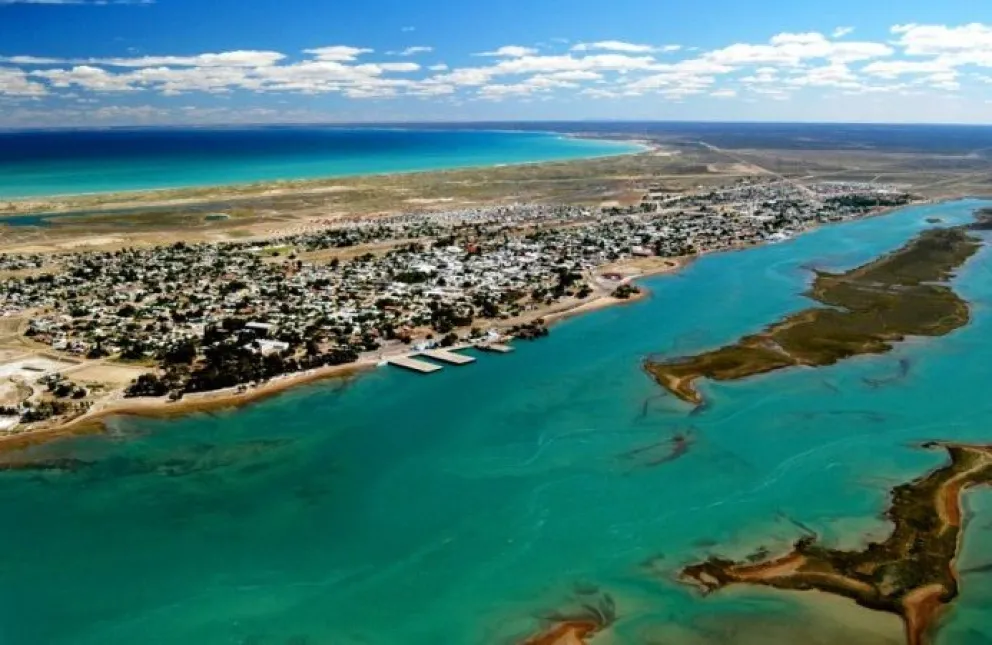 La información y la precaución son las mejores estrategias para evitar intoxicaciones por floraciones de algas nocivas en la región.