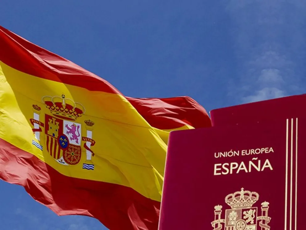 Facilidades para la ciudadanía española: los apellidos que aceleran el proceso para obtenerla