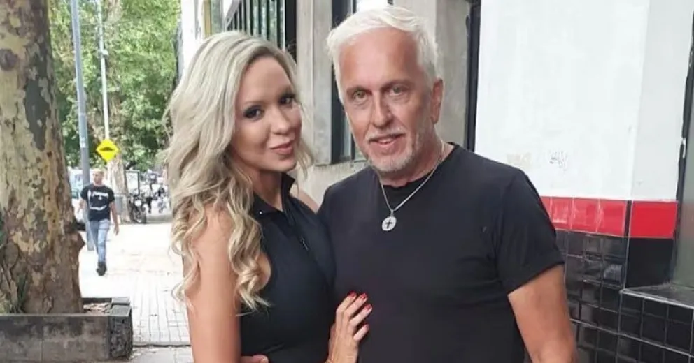 ¡Qué papelón! Andrés Nara intentó un trío sexual con su esposa pero le terminaron robando dinero