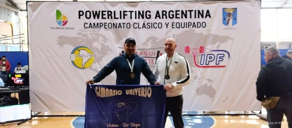 Diego Carriqueo Tolosa campeón Nacional: el pesista viedmense se coronó en Corrientes