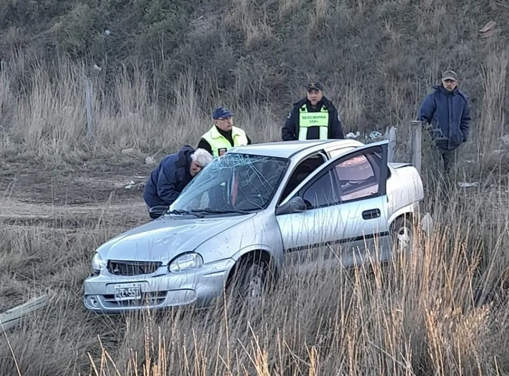 Susto en el  "puente seco": un conductor golpeado en un choque