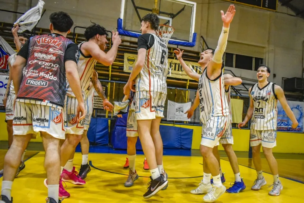 “Lo principal no es ganar un torneo, sino que los chicos se preparen para ser profesionales”