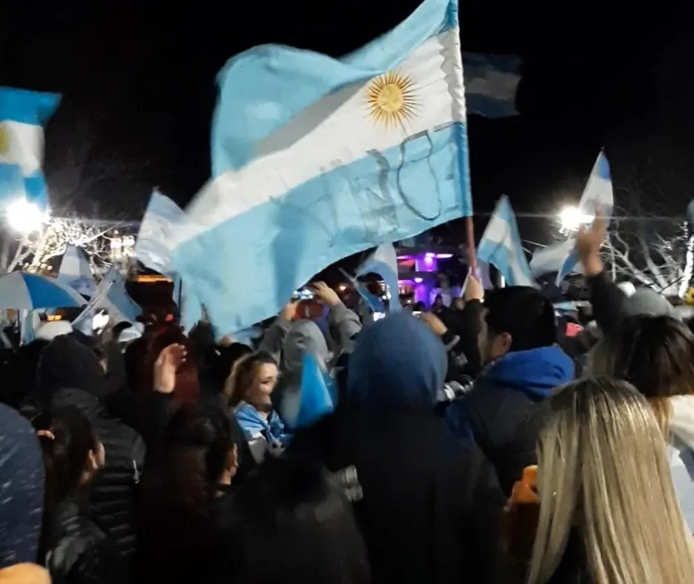 "Fue el partido más largo de mi vida": repercusiones de los festejos de los viedmenses en la Fuente
