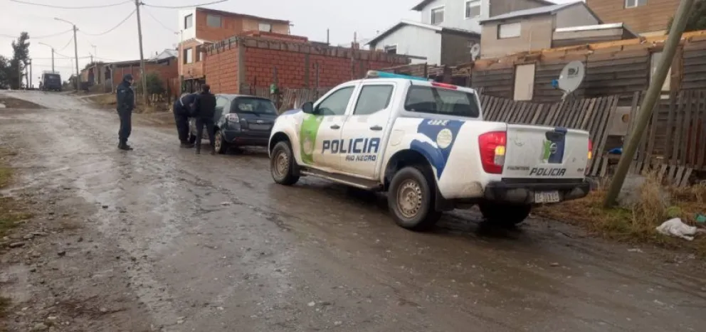 Policías de Bariloche recuperaron un auto robado en Viedma: cómo fue el procedimiento 