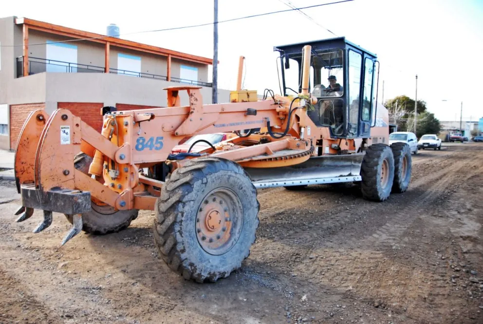 Reparación de calles: Se trabaja en varios barrios tras el cese de las lluvias