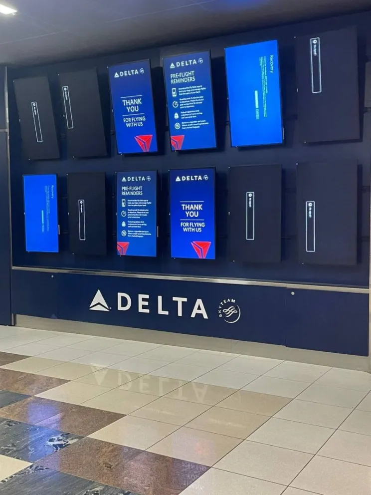 Una falla informática deja un caos en aeropuertos, bancos, hospitales y más