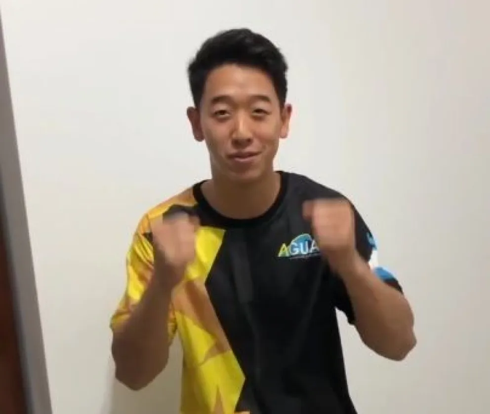 El ex participante de GH, Martin Ku vistió la camiseta de “Aguas” : “Les tengo muchísima fe, ¡vamos!”