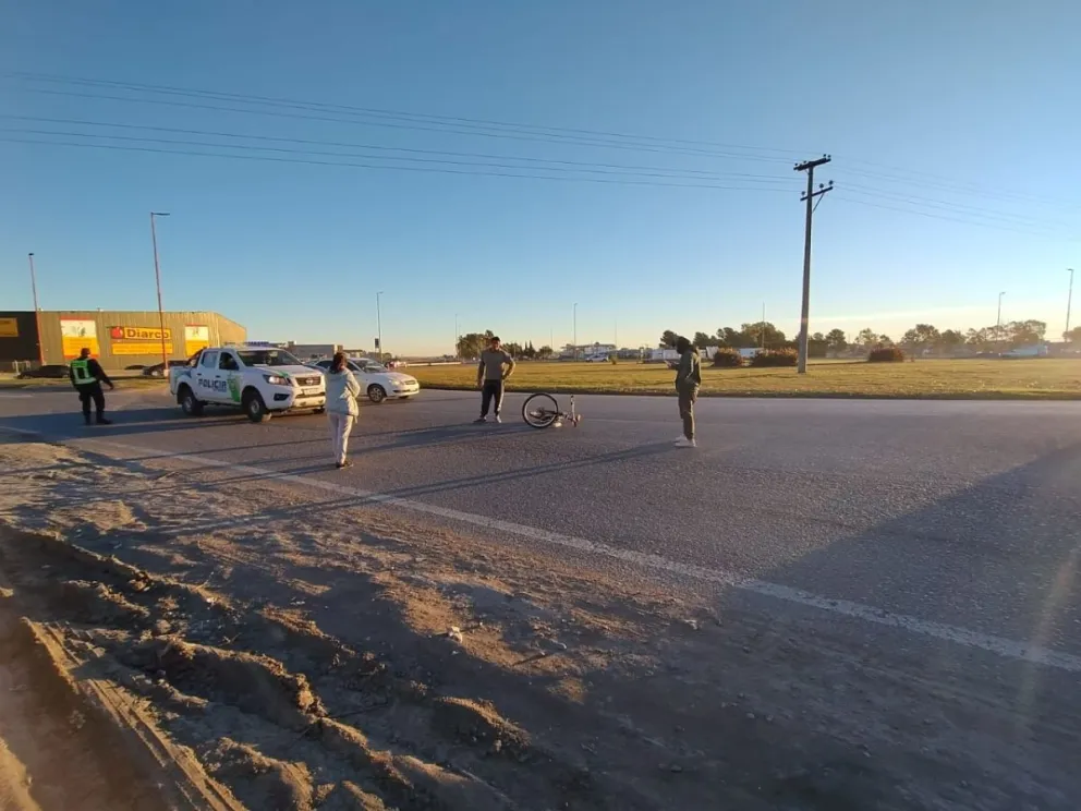 Atropellaron a una ciclista de 65 años y sufrió lesiones graves