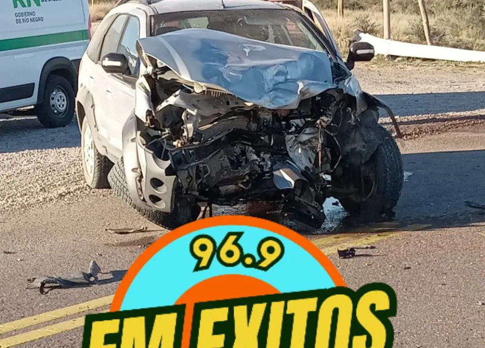 Una Duster y una Toyota arruinadas, y sólo golpes entre los ocupantes