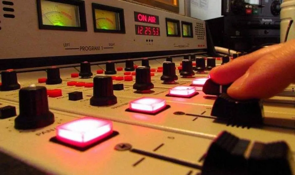 Situación laboral de los ex trabajadores de LU15 en Viedma: Lucha por sus derechos y pagos pendientes 