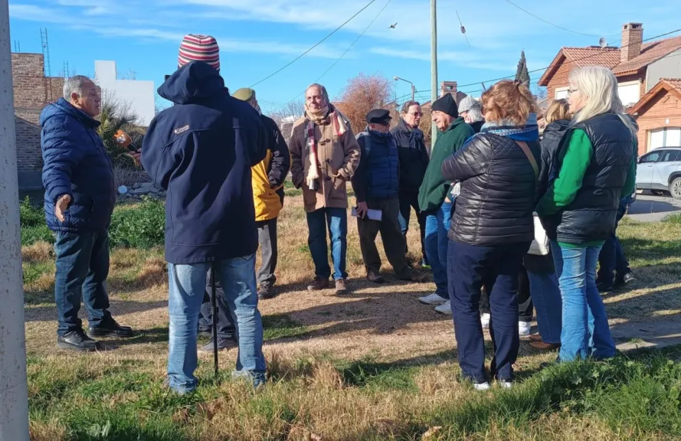 Los residentes buscan soluciones concretas a problemas persistentes. (Archivo)