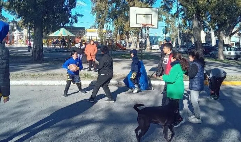 El basquet callejero es un éxito y ahora se muda al interior del distrito 